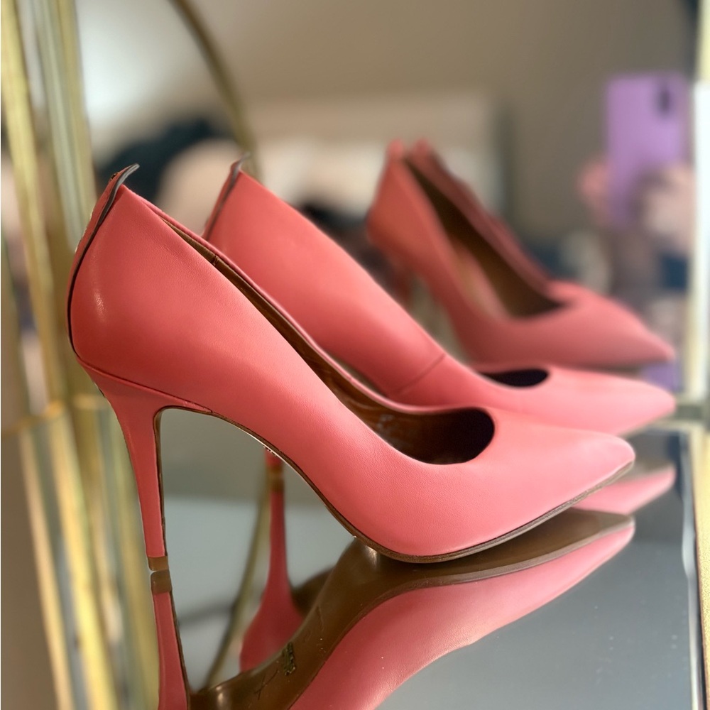 COACH•Waverly 85 Pointed Toe Pumps – Bright Coral Leather Heels Size 5